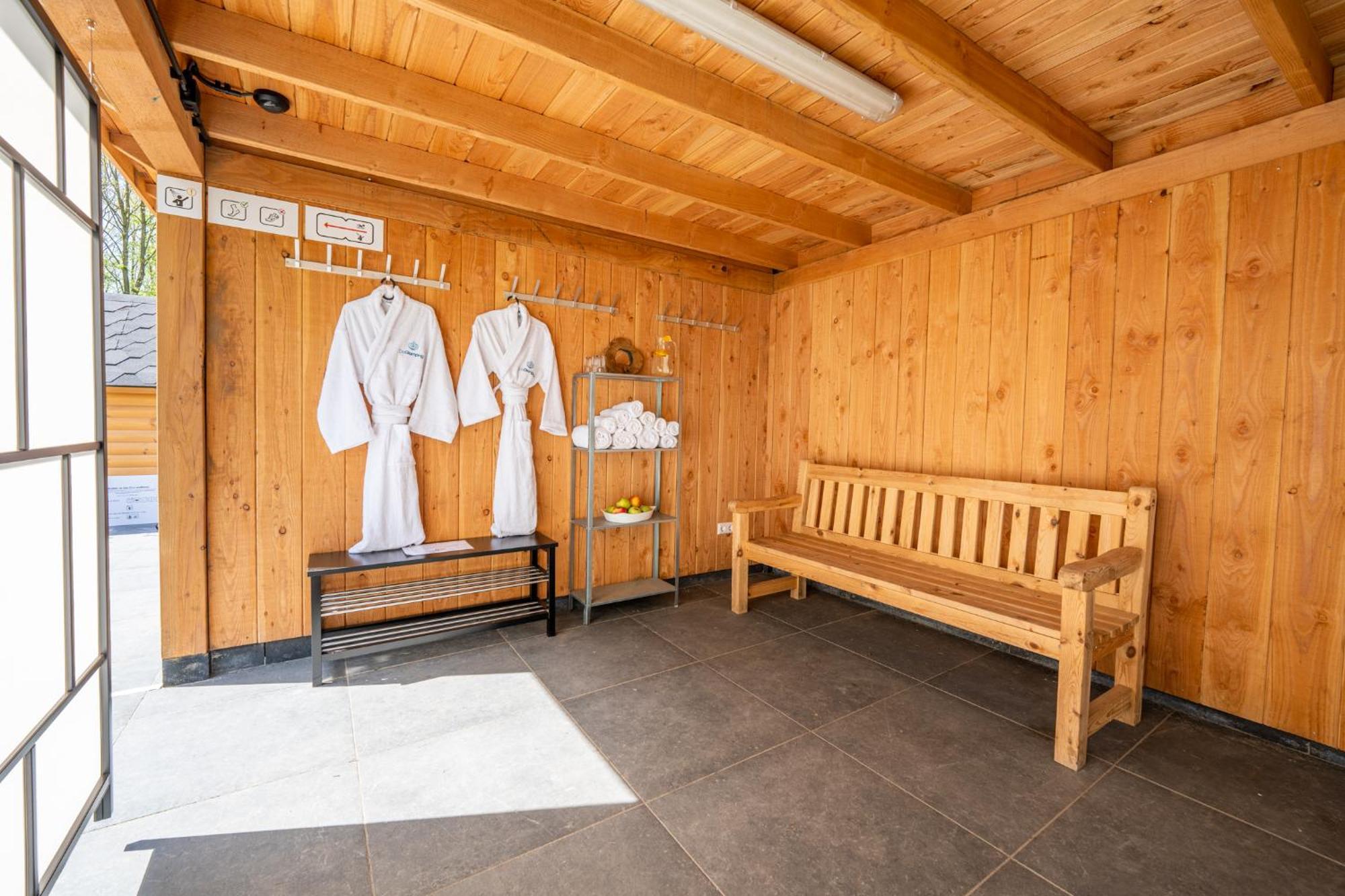 Glamping Lodge With Eco-Wellness Zeewolde Eksteriør bilde